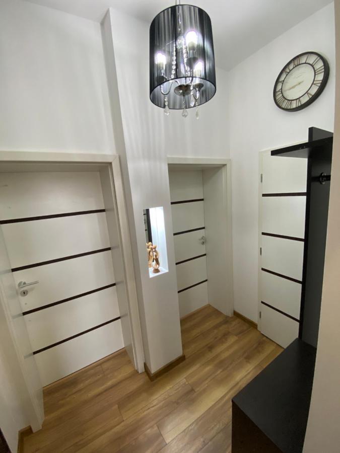 Cozy Apartment In Downtown Sofia - Tsar Samuil Street Luaran gambar