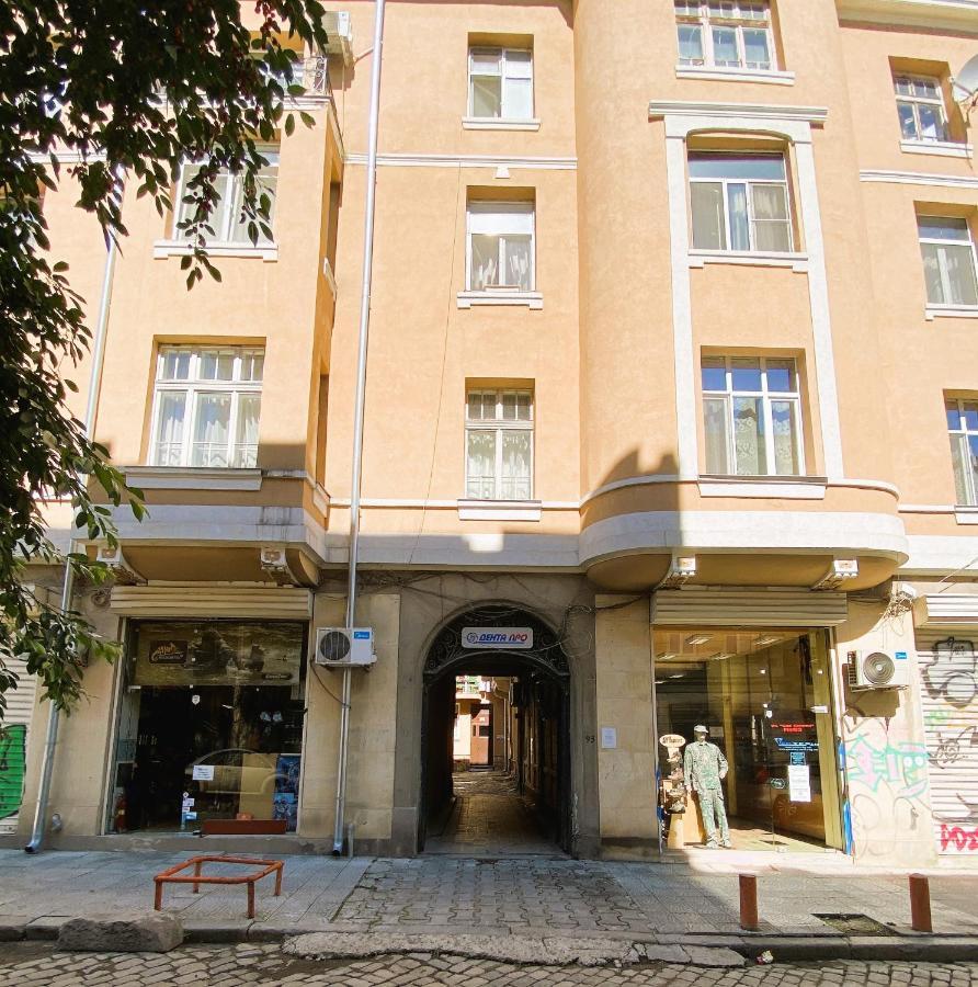 Cozy Apartment In Downtown Sofia - Tsar Samuil Street Luaran gambar