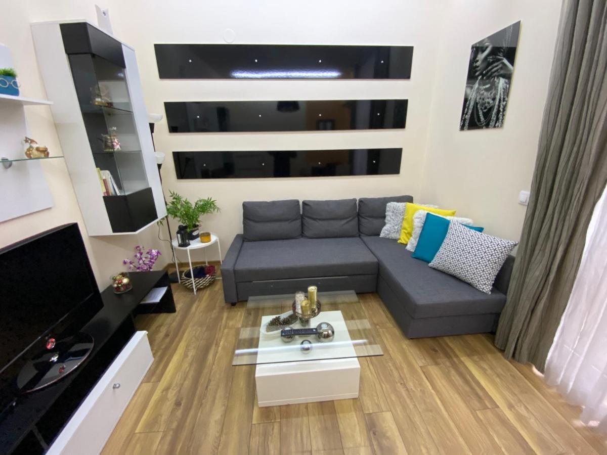 Cozy Apartment In Downtown Sofia - Tsar Samuil Street Luaran gambar
