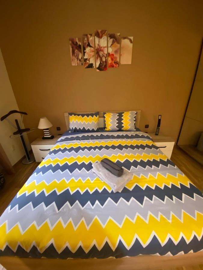 Cozy Apartment In Downtown Sofia - Tsar Samuil Street Luaran gambar