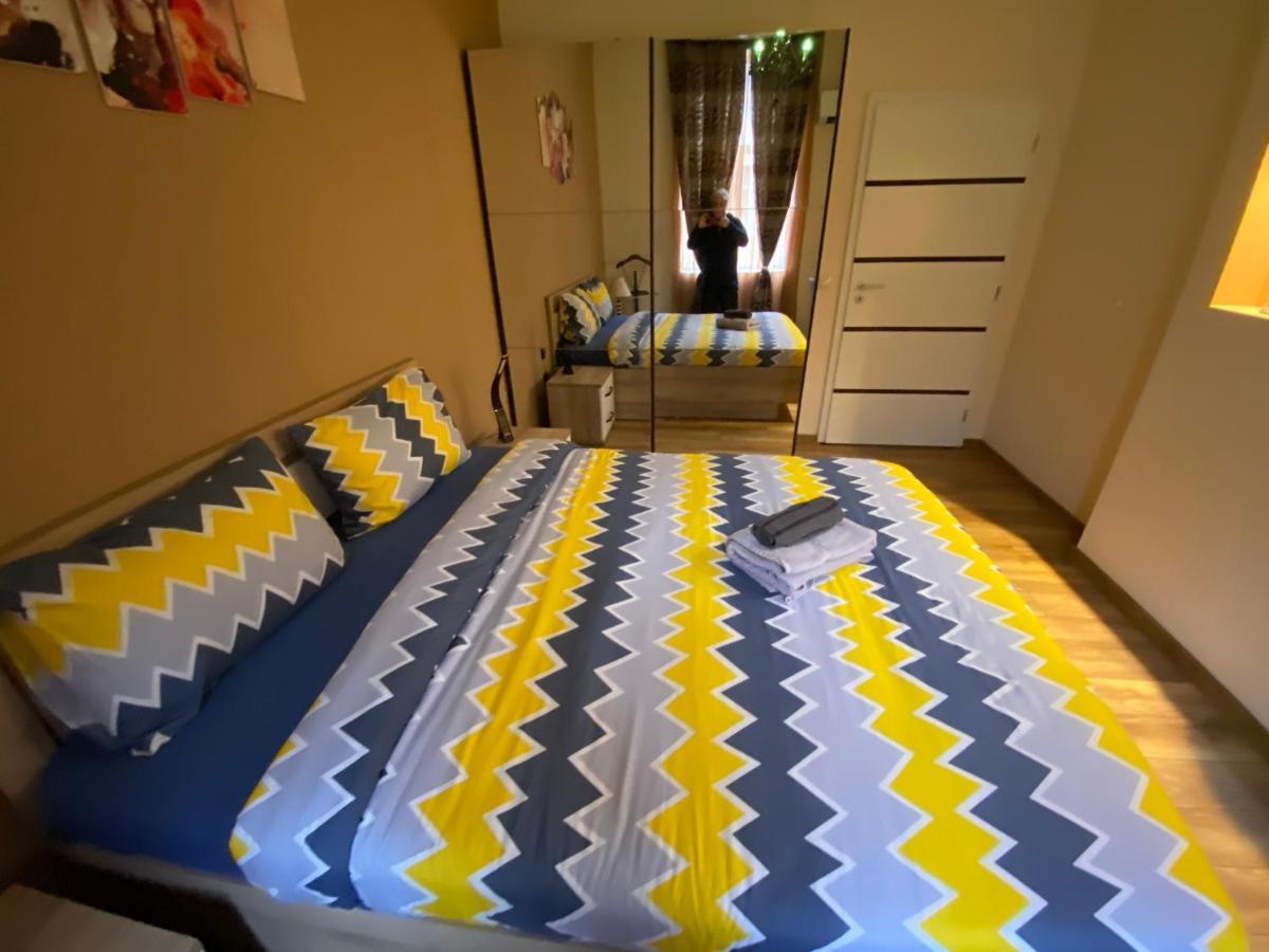 Cozy Apartment In Downtown Sofia - Tsar Samuil Street Luaran gambar