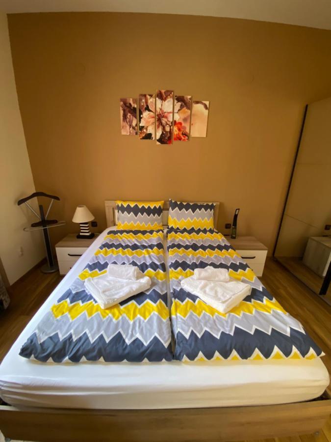 Cozy Apartment In Downtown Sofia - Tsar Samuil Street Luaran gambar
